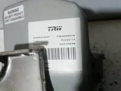 Second-hand car spare part steering column for renault clio iii authentique oem iam references 8200937939b  54084783p