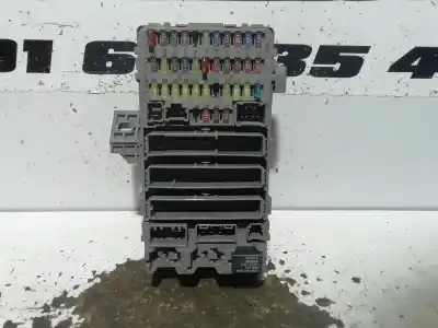 Peça sobressalente para automóvel em segunda mão caixa de fusíveis e relés por honda cr-v (re) comfort referências oem iam 52575lm