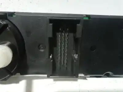 Second-hand car spare part heating / air conditioning control panel for mercedes-benz clase clk (w208) coupe 200 compressor (evo) (208.344) oem iam references 2108302985  