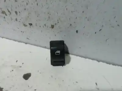 Peça sobressalente para automóvel em segunda mão botão / interruptor elevador vidro traseiro esquerdo por bmw serie 1 berlina (e81/e87) 118d referências oem iam 