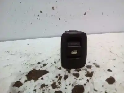 Peça sobressalente para automóvel em segunda mão botão / interruptor elevador vidro traseiro direito por citroen c4 picasso sx referências oem iam 96639378zd