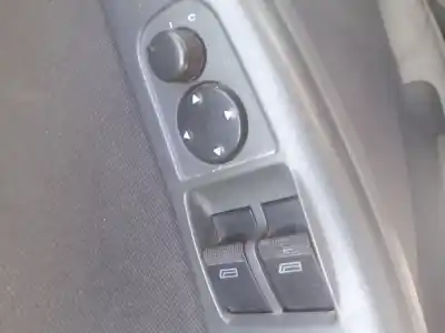 Автозапчасти б/у выключатель левого переднего окна за audi a3 (8l) 1.6 ambiente ссылки oem iam 8d0959851