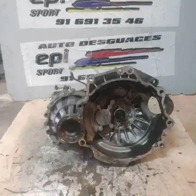 İkinci el araba yedek parçası VITES KUTUSU için VOLKSWAGEN CADDY KA/KB (9K9)  OEM IAM referansları DGH  