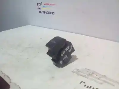 Second-hand car spare part RIGHT FRONT POWER WINDOW SWITCH for TOYOTA COROLLA (E12)  OEM IAM references 37077B  8481002041