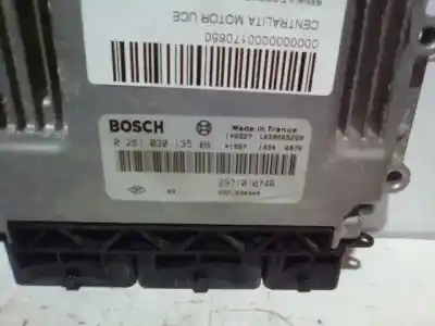 Peça sobressalente para automóvel em segunda mão centralina de motor uce por renault scenic iii privilege referências oem iam 0281030135