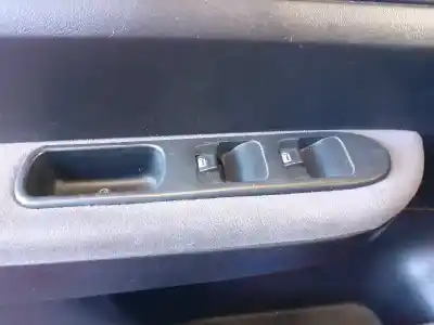 Gebrauchtes Autoersatzteil fensterschalter vorne links zum peugeot 307 (s1) xr oem-iam-referenzen 