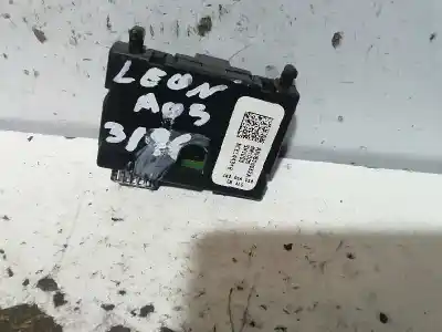 Peça sobressalente para automóvel em segunda mão módulo eletrônico por seat leon (1p1) emocion referências oem iam 1q0959654