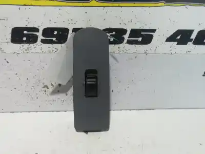 Автозапчастина б/у ПЕРЕДНІЙ ПРАВИЙ ВІКОННИЙ Вимикач для MITSUBISHI COLT BERLINA 3 (CZ)  Посилання на OEM IAM 8608A077  