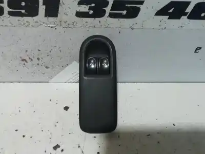 Pièce détachée automobile d'occasion COMMANDE DE LÈVE VITRE AVANT GAUCHE pour RENAULT CLIO GRANDTOUR  Références OEM IAM   