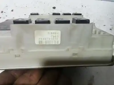 Second-hand car spare part fuse box unit for nissan note (e11e) acenta oem iam references 284b7ax62a  