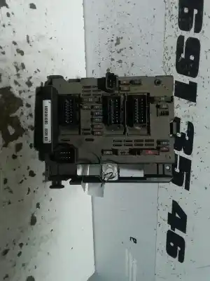 Peça sobressalente para automóvel em segunda mão caixa de fusíveis e relés por peugeot 307 (s1) xs referências oem iam 9650664080