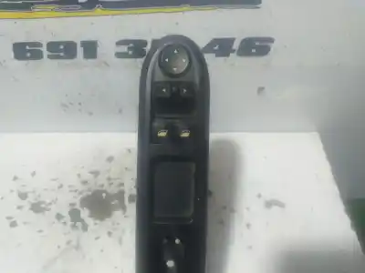 Peça sobressalente para automóvel em segunda mão botão / interruptor elevador vidro dianteiro esquerdo por peugeot 407 (6d_) 1.6 hdi 110 (6d9hzc, 6d9hyc) referências oem iam 