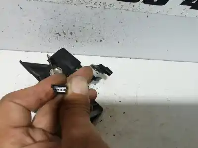 Pièce détachée automobile d'occasion coffre / serrure de porte pour mercedes-benz clase clk (w208) coupe * références oem iam a2088000375  
