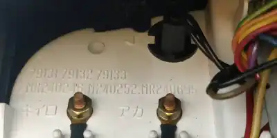 Автозапчастина б/у багатофункційний дисплей для mitsubishi montero (v60/v70) 2.5 tdi sahel посилання на oem iam mr417965 mr240695 m240252 79135021