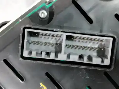 Peça sobressalente para automóvel em segunda mão quadrante por kia cee´d active referências oem iam 940031h011  