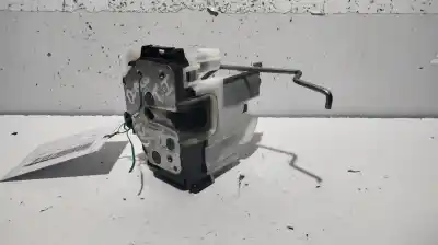 Second-hand car spare part rear right door lock for fiat doblo active oem iam references 