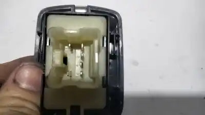 Peça sobressalente para automóvel em segunda mão botão / interruptor elevador vidro dianteiro direito por dacia dokker ambiance referências oem iam   