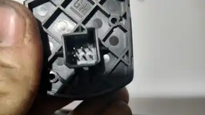 Second-hand car spare part right front power window switch for opel corsa e selective oem iam references   