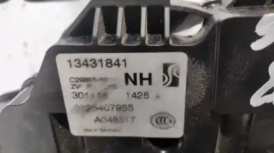 Second-hand car spare part left front door lock for opel corsa e selective oem iam references 13431841  