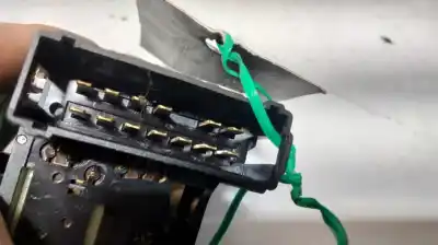 Pezzo di ricambio per auto di seconda mano comando pulito per renault twingo authentique riferimenti oem iam   