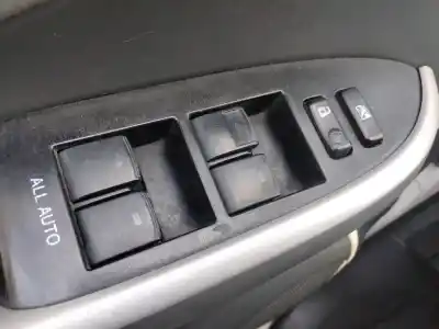 Автозапчастина б/у передні вікний вмикач для toyota prius (nhw30) eco посилання на oem iam 515220