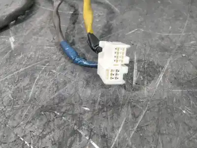 Автозапчастина б/у рульва колонка для toyota prius (nhw30) eco посилання на oem iam 1321001232  