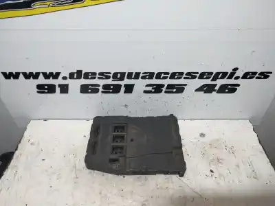 Автозапчасти б/у БЛОК РЕЛЕ/ПРЕДОХРАНИТЕЛЕЙ за RENAULT MEGANE II COUPE  ссылки OEM IAM 8200525384  