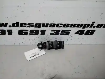 Автозапчасти б/у выключатель левого переднего окна за PEUGEOT 407 (6D_) 2.2 HDI (6D4HPH) ссылки OEM IAM 96531124XT  