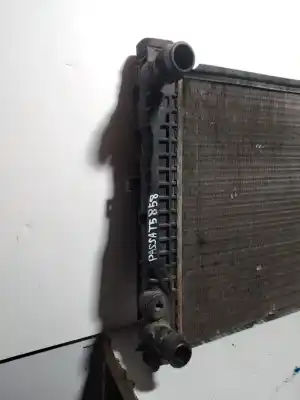 Pezzo di ricambio per auto di seconda mano radiatore d acqua per volkswagen passat b5.5 variant (3b6) 1.9 tdi riferimenti oem iam 8d0121100  