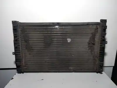 Pezzo di ricambio per auto di seconda mano radiatore d acqua per volkswagen passat b5.5 variant (3b6) 1.9 tdi riferimenti oem iam 8d0121100  