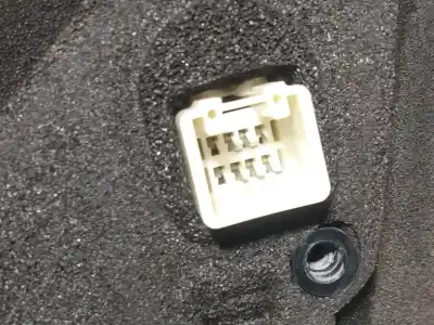 İkinci el araba yedek parçası sag arka görünüm için mazda 3 (bk) 1.6 di turbo oem iam referansları e4012220 e4012221 