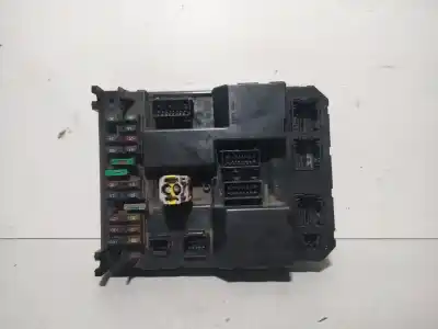 Peça sobressalente para automóvel em segunda mão caixa de fusíveis e relés por peugeot 307 (3a/c) 2.0 hdi 135 referências oem iam 9651197680a