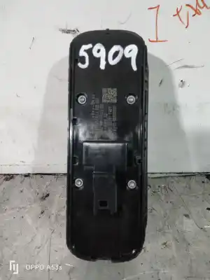 Peça sobressalente para automóvel em segunda mão BOTÃO / INTERRUPTOR ELEVADOR VIDRO DIANTEIRO ESQUERDO por MERCEDES-BENZ CLASE A (W177) A 200 (177.087) Referências OEM IAM A1679059803  