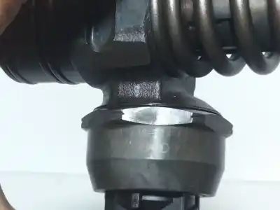 Second-hand car spare part injector for volkswagen passat b5.5 variant (3b6) 1.9 tdi oem iam references 038130073a  