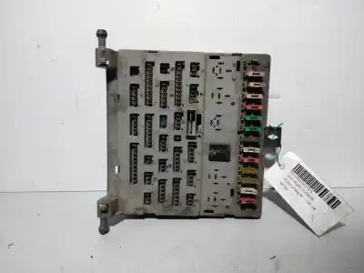 Peça sobressalente para automóvel em segunda mão CAIXA DE FUSÍVEIS E RELÉS por PEUGEOT 205 BERLINA  Referências OEM IAM   
