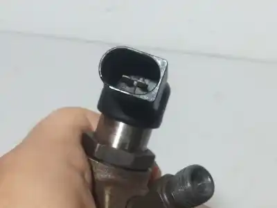 Pezzo di ricambio per auto di seconda mano Iniettore per VOLVO V50 (545) 2.0 D Riferimenti OEM IAM 9647247280 DK1641676 