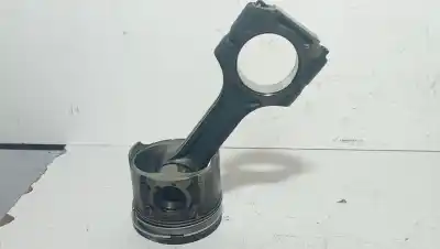 Second-hand car spare part piston for ssangyong kyron 2.0 xdi oem iam references fd131452  