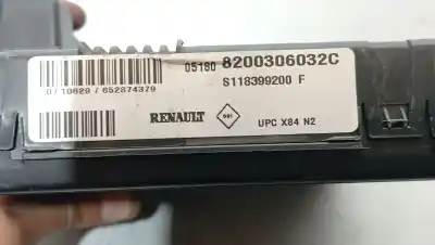 Pezzo di ricambio per auto di seconda mano scatola relè/fusibili per renault grand scénic ii (jm0/1_) 1.5 dci (jm1e) riferimenti oem iam 8200306032c 010629652874349 s118399200 f