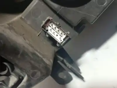 Автозапчастина б/у ліва фара для peugeot 407 (6d_) 2.0 hdi 135 (6drhrh, 6drhre, 6drhrg, 6drhrj) посилання на oem iam 0301213201  965666888002