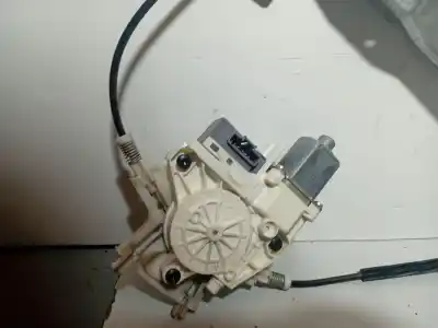 Автозапчастина б/у регулятор скла заднього правого для peugeot 407 (6d_) 2.0 hdi 135 (6drhrh, 6drhre, 6drhrg, 6drhrj) посилання на oem iam 0130822201 l9644893780arg 994651102