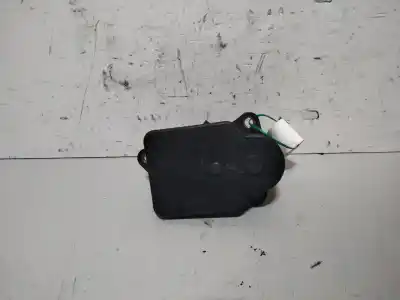 Pièce détachée automobile d'occasion Boitier De Papillon pour MITSUBISHI COLT VI (Z3_A, Z2_A) 1.5 DI-D (Z39A) Références OEM IAM A640150029404  