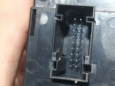 Second-hand car spare part left front power window switch for bmw 1 (e87) 120 d oem iam references 6952036  