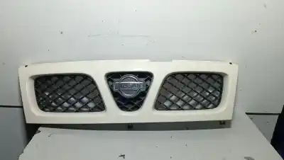Second-hand car spare part front grille for nissan terrano ii (r20) 2.7 tdi 4wd oem iam references 623107f
