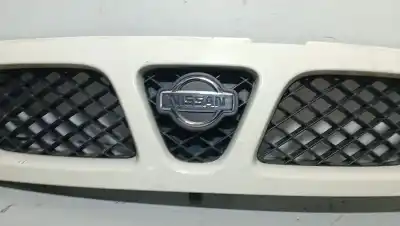 Автозапчастина б/у передня решіта для nissan terrano ii (r20) 2.7 tdi 4wd посилання на oem iam 623107f  