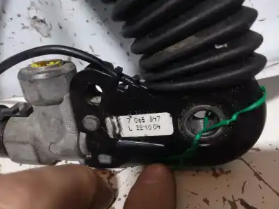 Second-hand car spare part Left Airbag Tensioner for BMW 5 (E60) 523 I OEM IAM references 7065847  