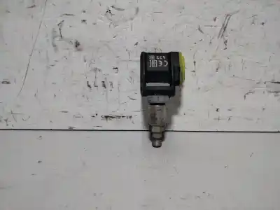 Автозапчастина б/у датчик тиску для mercedes-benz glc (x253) 220 d 4-matic (253.915) посилання на oem iam a0009053907