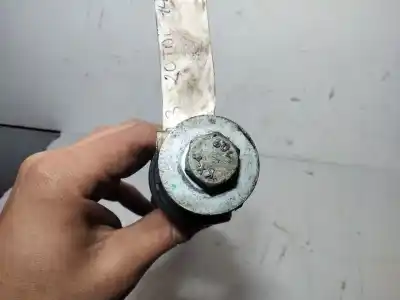 Second-hand car spare part camshaft for audi a3 (8p) 2.0 tdi ambiente oem iam references   