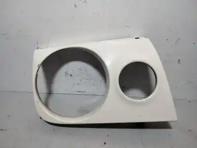 Second-hand car spare part decorative moulding for nissan terrano ii (r20) 2.7 tdi 4wd oem iam references 624107f