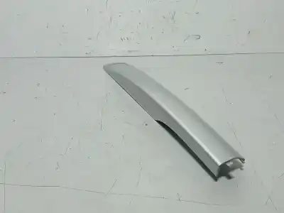 Peça sobressalente para automóvel em segunda mão plásticos por toyota corolla verso (zer_, zze12_, r1_) 2.2 d-4d (aur10_) referências oem iam 458221