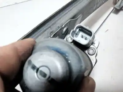 Peça sobressalente para automóvel em segunda mão elevador de vidros dianteira esquerda por citroen c1 (pm_, pn_) 1.0 referências oem iam 118671  69820